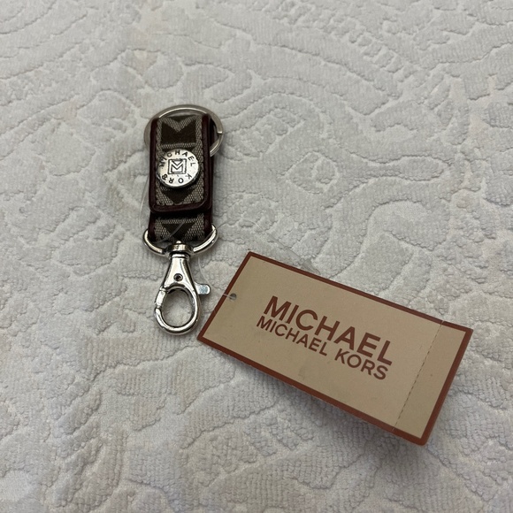 NWT Michael Kors Italian Jacquard Key Chain. - Picture 1 of 7